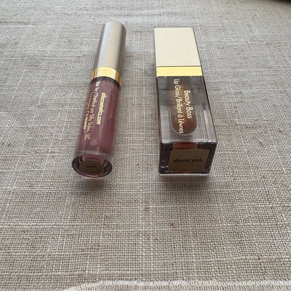 Makeup Bundle - Picture 8 of 13